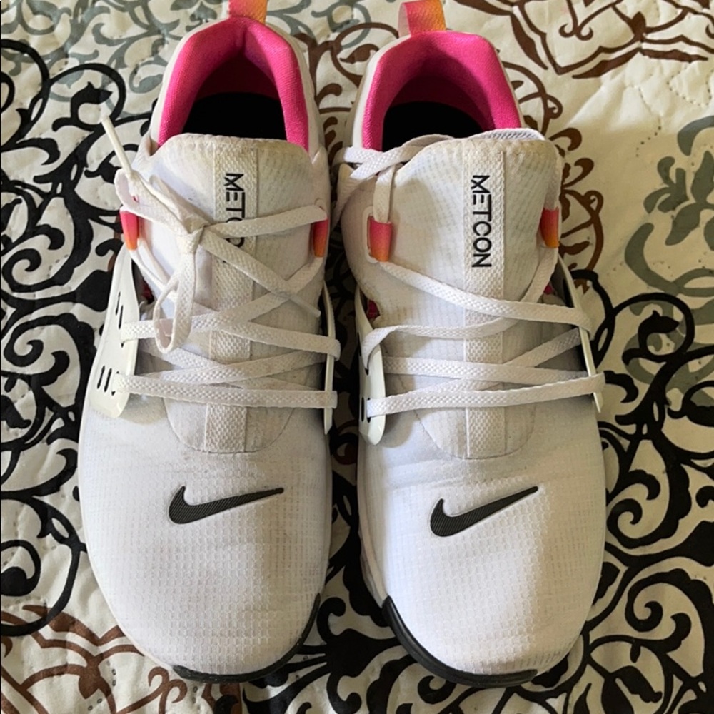 Women’s Nike metcon